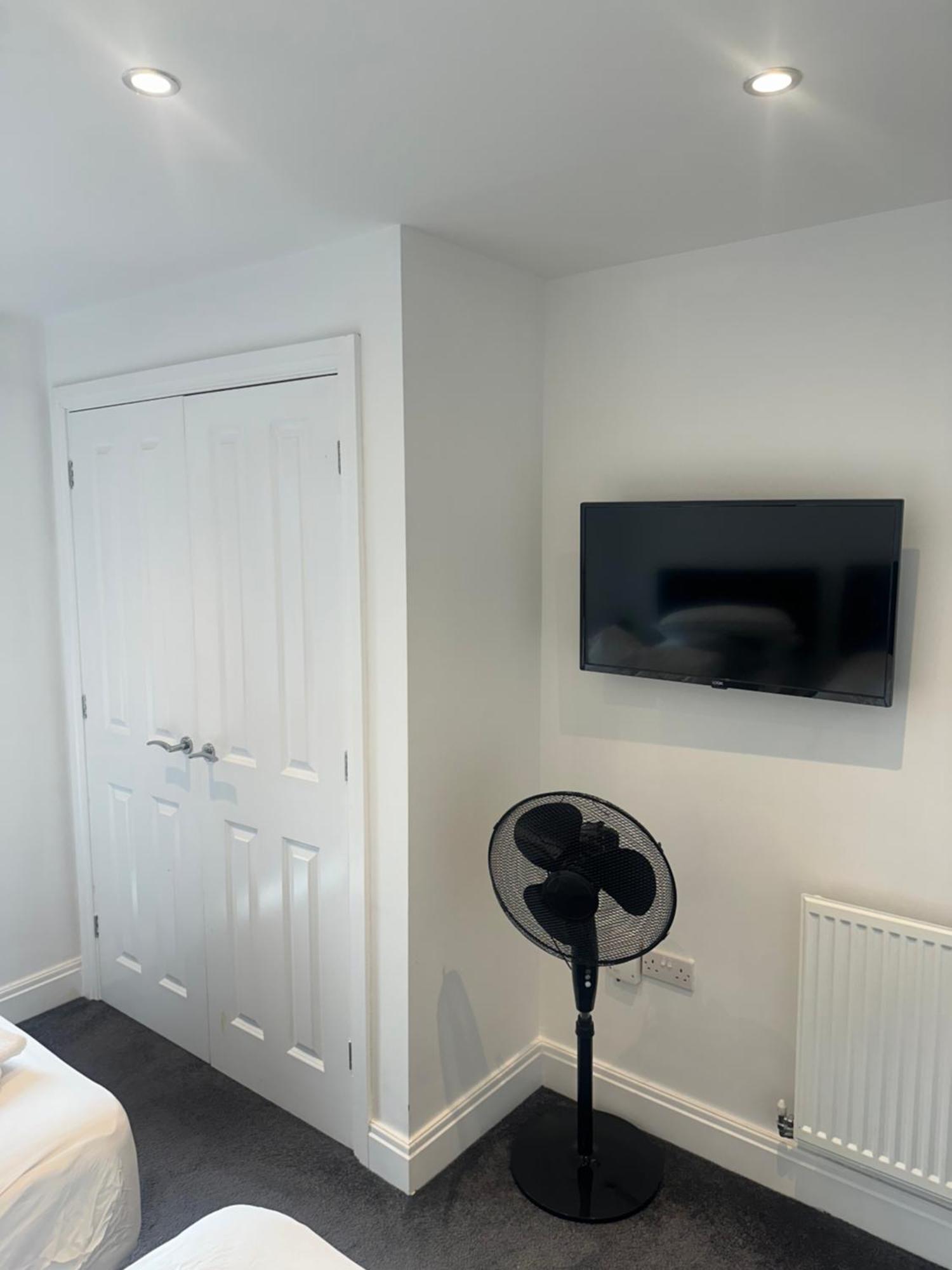 Luxury 2 Bedroom Northampton Townhouse With Balcony Exteriör bild